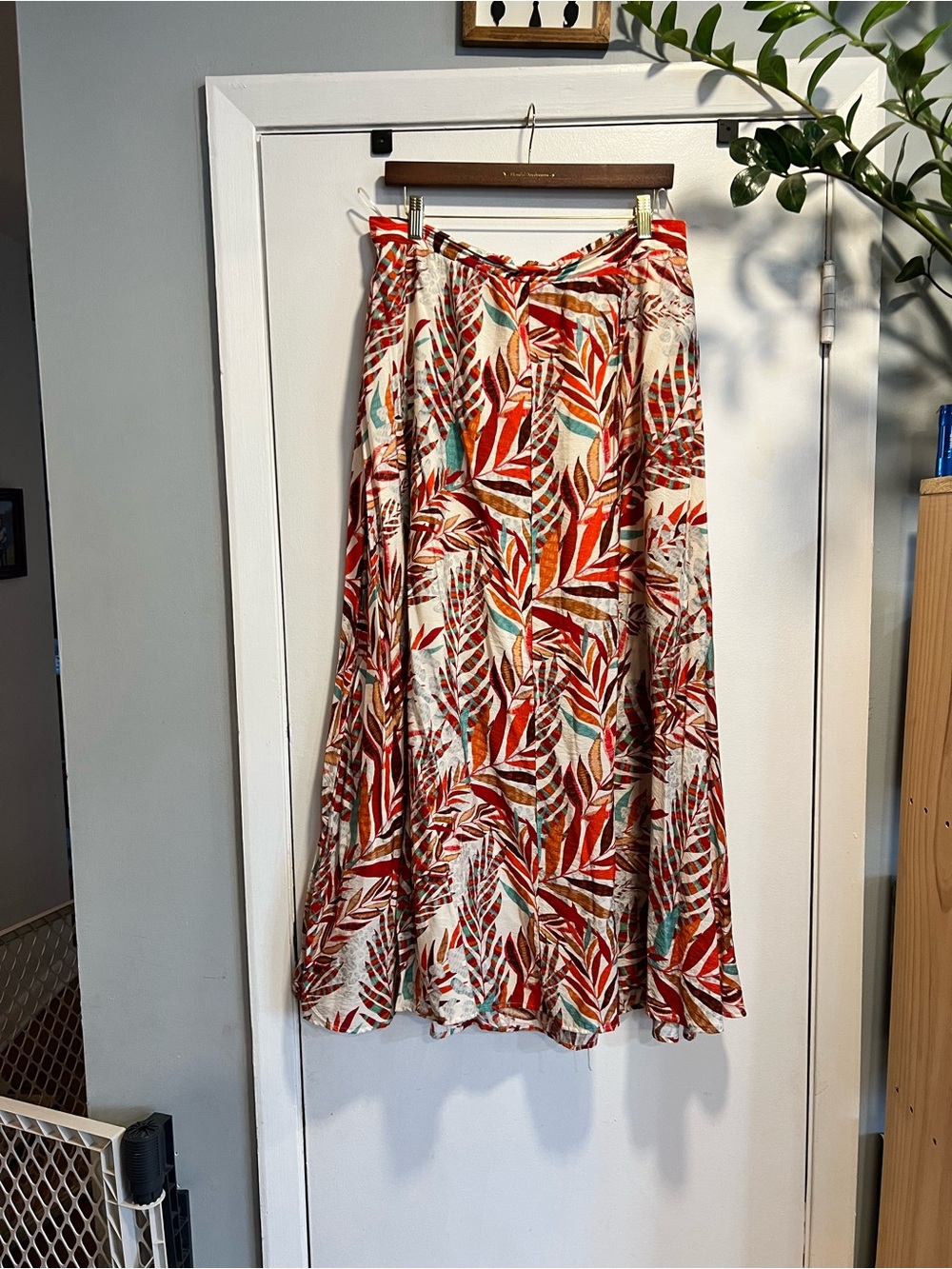 MELLODAY Red Tropical Leaf A-Line Maxi Skirt